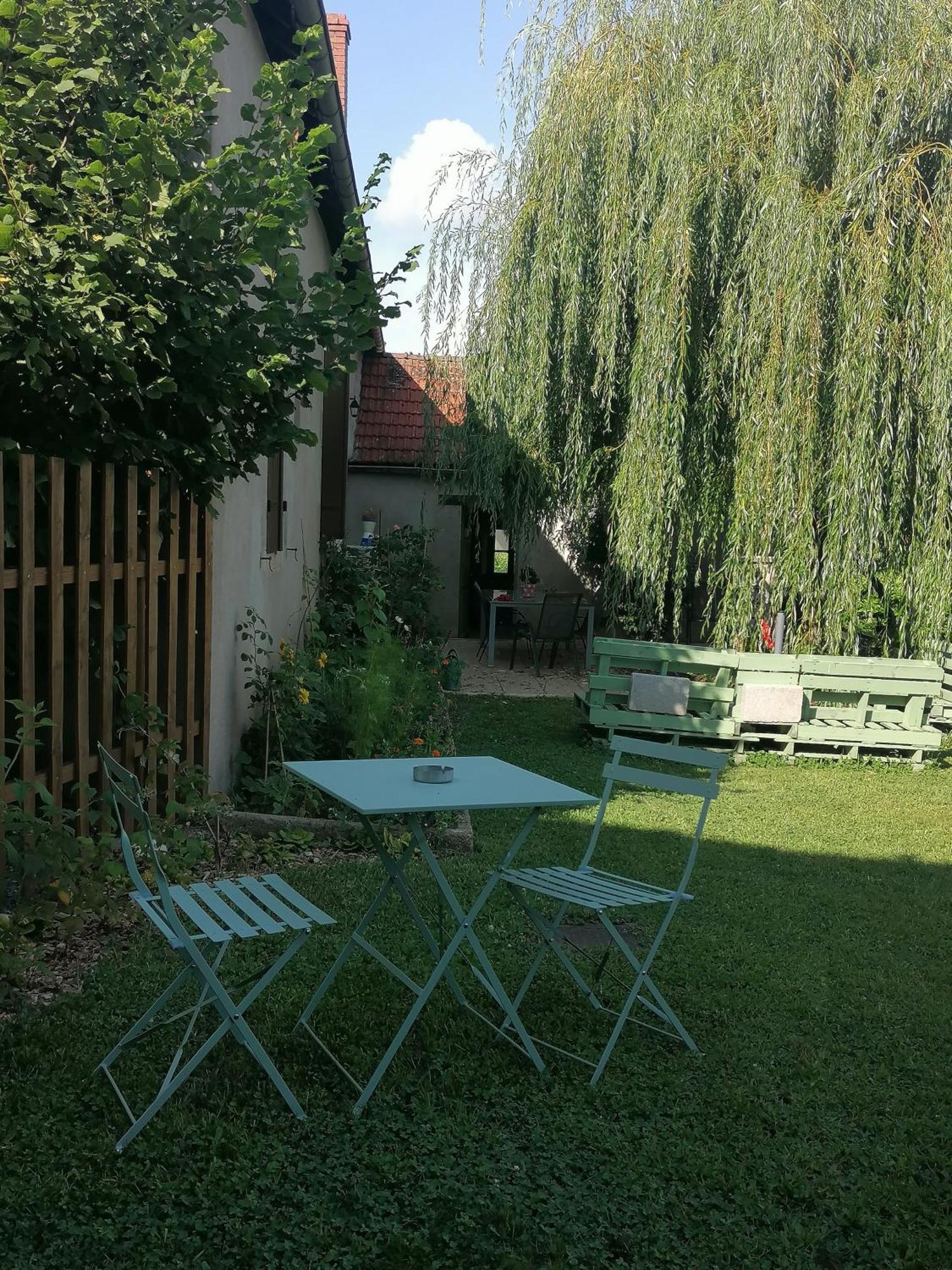 Petite Maison Dans Le Morvan Luzy Kültér fotó